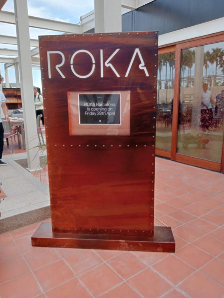 Lee más sobre el artículo Tótem para el restaurante Roka del Hotel Arts Bcn